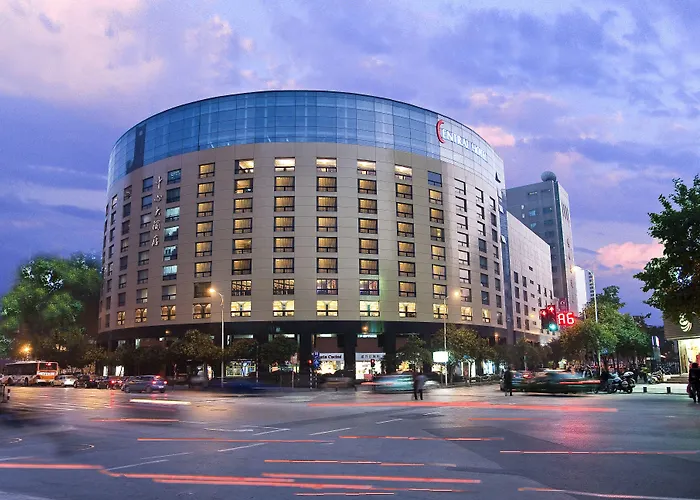 Hotels with Pool in Nanjing (Jiangsu)