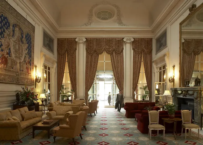 Hotellit uima-altaalla Lontoo